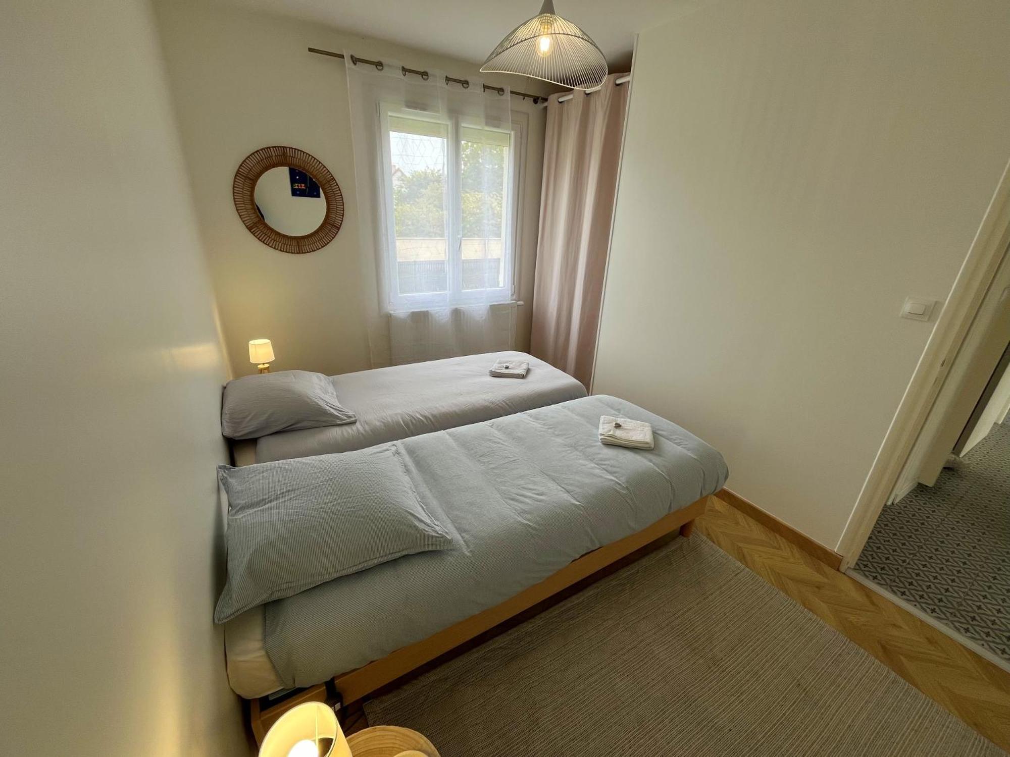 A 12 Min A Pied De La Plage Et 5 Min Du Centre De 吕克索梅 外观 照片